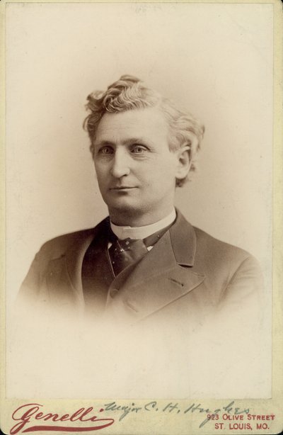 Ritratto busto del Dr. Charles Hamilton Hughes con un abito da St. Louis Genelli